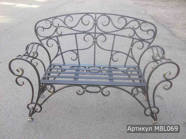 kovanaja_mebel_mbl069.jpg