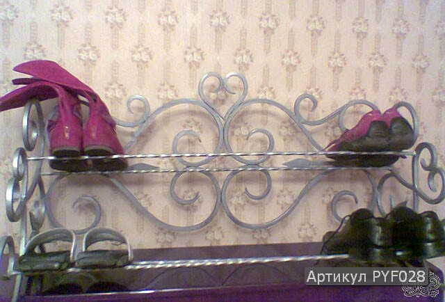 kovanaja_polka_veshalka_pyfik_pyf028.jpg