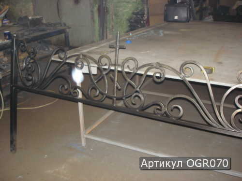 kovanaja_rityalnaja_ograda_ogr070.jpg