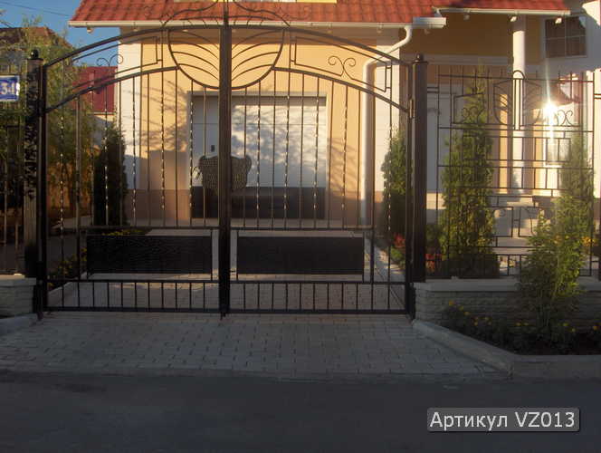 kovanie_vorota_i_zabor_vz013.jpg